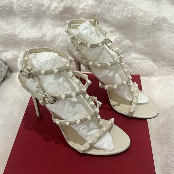 Valentino Garavani Rockstud leather sandals - Picture 6 of 8